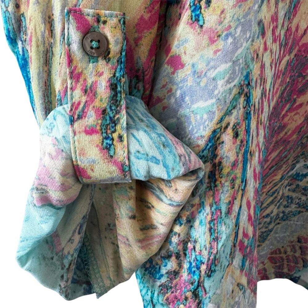 Tolani Multicolor Abstract Print Women's Button Down Blouse Size Small - Picture 4 of 8